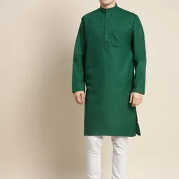 SOJANYA Men Green Kurta with Churidar-image-41