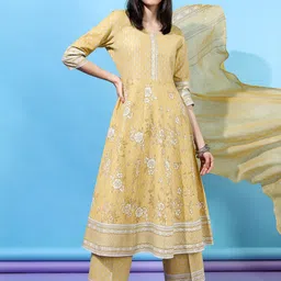 Vishudh Women Yellow Ethnic Motifs Panelled Kurta With Trousers With Dupatta-image-37