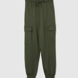 max Boys Solid Regular Fit Mid Rise Joggers-picture-15