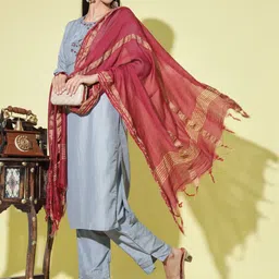 VredeVogel Ethnic Motifs Embroidered Round Neck Zari Kurta with Trousers & Dupatta-picture-41