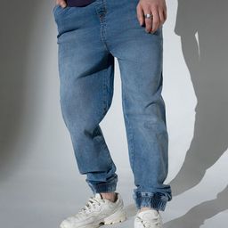 Hubberholme Men Relaxed Fit Light Fade Stretchable Jogger Jeans-image-22