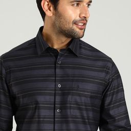 Indian Terrain Classic Slim Fit Horizontal Striped Pure Cotton Casual Shirt-picture-48