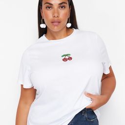 Trendyol Plus Size Graphic Printed Round Neck Cotton Regular T-shirt-picture-16