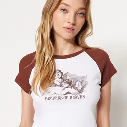 Trendyol Graphic Printed Raglan Sleeves Pure Cotton Crop T-shirt-image-83
