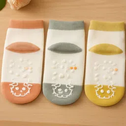 Cortica Kids 3 Pair Anti Skid Cotton Lycra Socks-picture-8