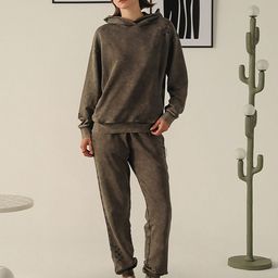 Muvazo Women Hooded Pullover Sweatshirt-image-94