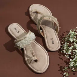Inc 5 Women Embellished Ethnic One Toe Flats-27