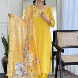 PARNAVI Women Embroidered Regular Thread Work Kurti with Trousers & With Dupatta-picture-3
