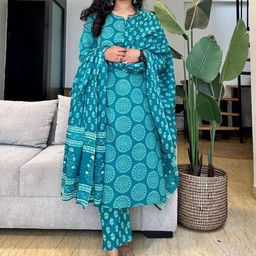 NAINVISH Floral Printed Notch-Neck Straight Kurta With Trousers And Dupatta-image-70