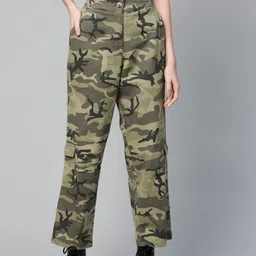 SASSAFRAS Women Green Regular Fit Camouflage Printed Cargos-42