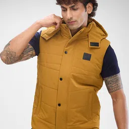 SPYKAR Men Solid Half Sleeve Regular Fit Quilted Jacket-image-24