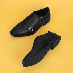 Truffle Collection Men Textured Basic Monks-11