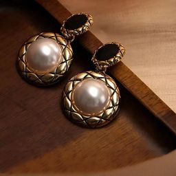 Nitant Contemporary Drop Earrings-2