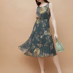 CODE by Lifestyle Floral Print A-Line Dress-image-5