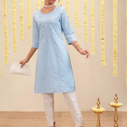 Vishudh Floral Embroidered Thread Work Straight Kurta-16