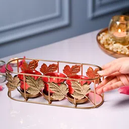MARKET99 Gold-Toned Candle Holder-image-26