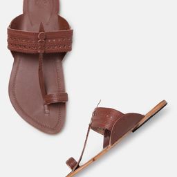 House of Pataudi Men Textured Ethnic Comfort One Toe Style Sandals-image-45
