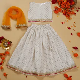 SAKA DESIGNS Girls Ethnic Motifs Printed Ready To Wear Lehenga & Blouse With Dupatta-image-54