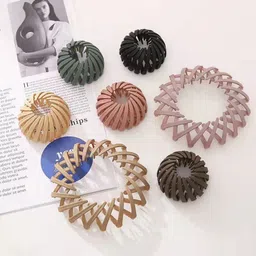 Krelin Women Set Of 8 Bun Maker Hair Clips-15