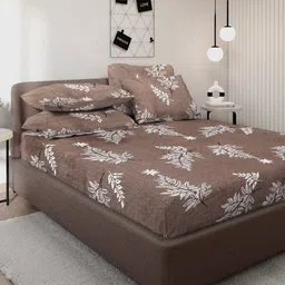 KLOTTHE Brown & White Floral Printed 300 TC Double King Bedsheet With 4 Pillow Covers-15