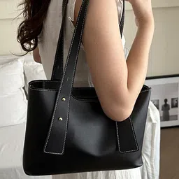 LULU & SKY Bucket Handheld Bag-15