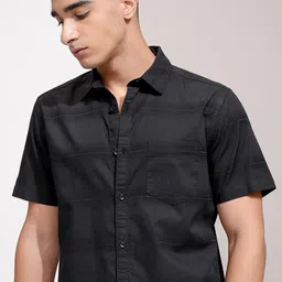 HIGHLANDER Men Opaque Striped Casual Shirt-picture-23