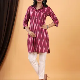 VASVI Geometric Printed Shirt Collar Cotton Tunic-picture-28