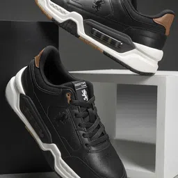 Red Tape Men Colourblocked PU Sneakers-image-18