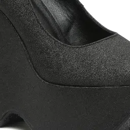 Flat n Heels Wedge Pumps image 3