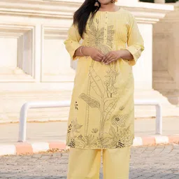 CRENOL THREADS Women Floral Printed Pleated Pure Cotton Kurta with Palazzos-picture-42