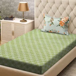 Myntra Elegant Homes Green Geometric Printed 300 TC Single Bedsheet Set 2.25m x 1.50m-image-12