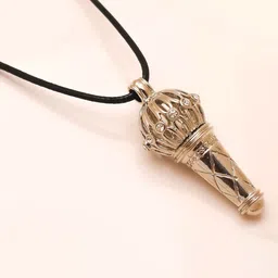 SANAA CREATIONS Silver-Plated Contemporary Artificial Stones Studded Pendant With Chain-11