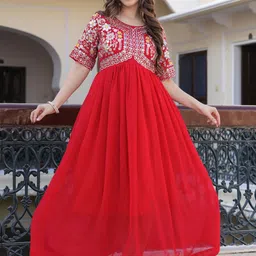Emaira Ethnic Motifs Embroidered Thread Work Anarkali Kurta-picture-41