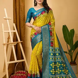 DIVASTRI Woven Design Zari Banarasi Saree-image-86