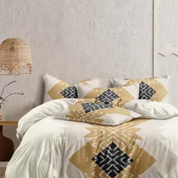 Aura Cream-Coloured & White Geometric 350 TC Bedsheet with 2 Pillow Covers-picture-20