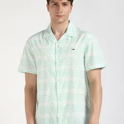 Tommy Hilfiger Men Cuban Collar Floral Printed Cotton Casual Shirt-image-82