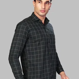 UR ETHICS Men Green Checked Spread Collar Checked Slim Fit Cotton Shirts-picture-35