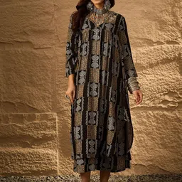InWeave Ethnic Motifs Printed V-Neck A-Line Kurta with Palazzos-22