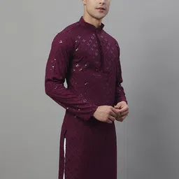 Jompers Men Geometric Embroidered Sequinned Kurta-image-36