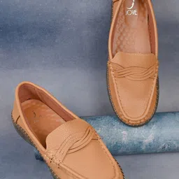 Jove Women Textured PU Loafers-image-15