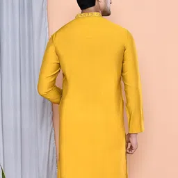 MAAHI FABS Men Thread Work Kurta image 4