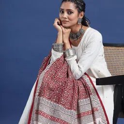 Taavi Floral Bagh Block Printed Pure Cotton Dupatta-image-84