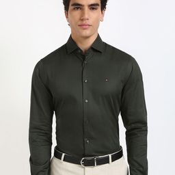 Tommy Hilfiger Men Slim Fit Opaque Striped Casual Shirt-image-80