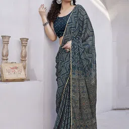 MIRCHI FASHION Geometric Printed Sequinned Saree-2