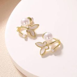 FIMBUL Butterfly Wings Contemporary Studs Earrings-18