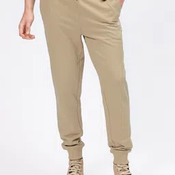 GANT Men Solid Mid-Rise Regular Fit Trackpants-image-35