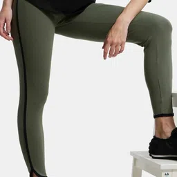 Jockey Leggings with Coin Pocket and Contrast Side Piping-image-73