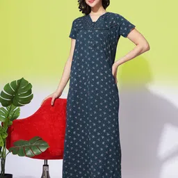 9shines Label Printed Embroidery Pleated Maxi Nightdress-image-91