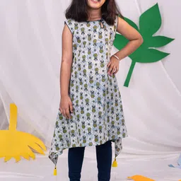 VASTRAMAY Girls Floral Printed Keyhole Neck Pure Cotton A-Line Kurta & Leggings-picture-15