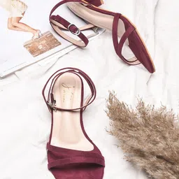 JM Looks Women Block Sandals with Buckles-7